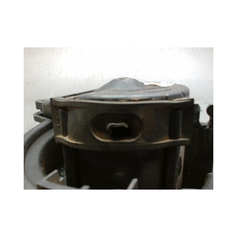 MOTEUR VENTILATEUR CHAUFFAGE CITROEN BERLINGO FGT -2002