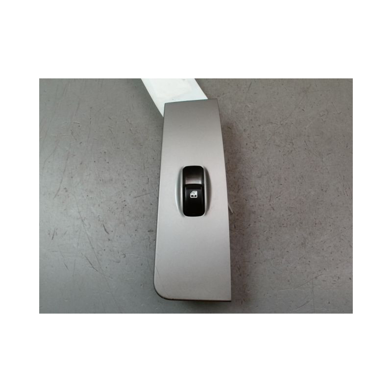 COMMANDE LEVE-GLACE PORTE AVD HYUNDAI MATRIX MONOSP. Phase 1 2001-2009