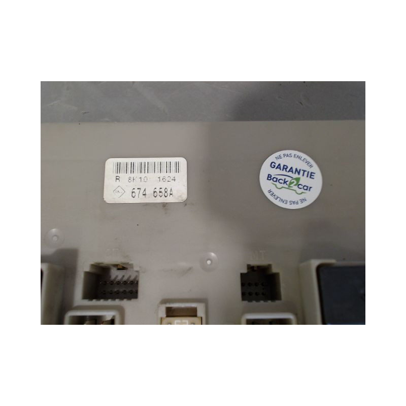 BOITE A FUSIBLES RENAULT MODUS 2008-
