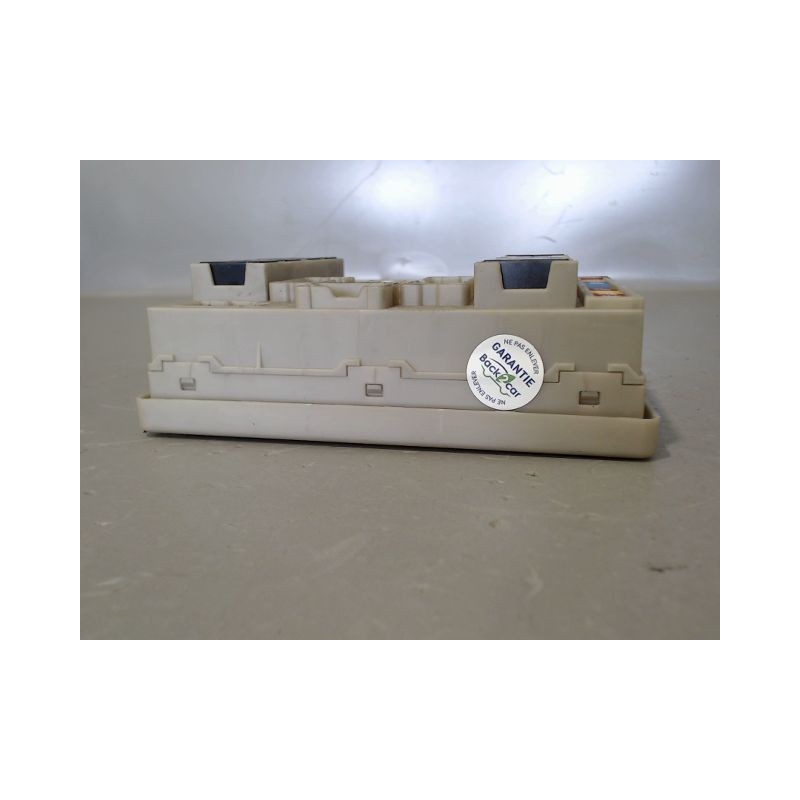 BOITE A FUSIBLES RENAULT MODUS 2008-