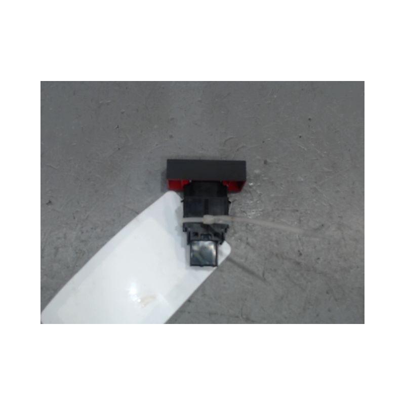 BOUTON DE WARNING SEAT LEON