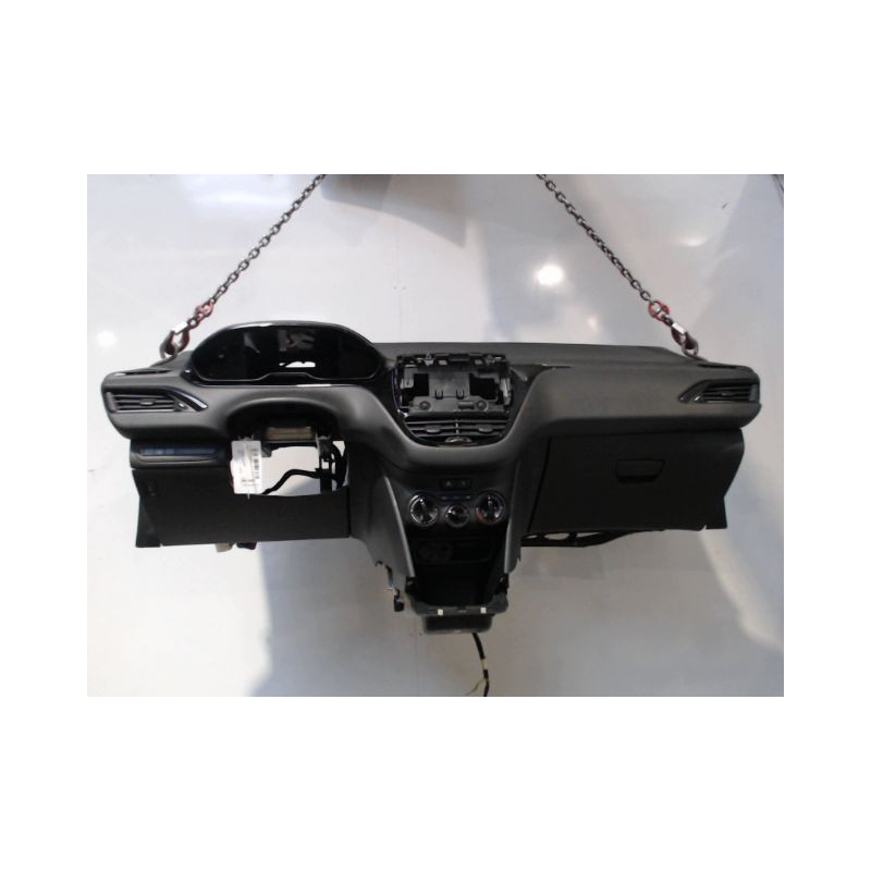 PLANCHE DE BORD  PEUGEOT 208