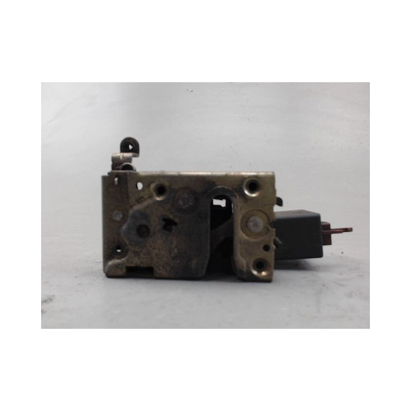 SYSTEME CONDAMNATION AVANT DROIT PEUGEOT 106