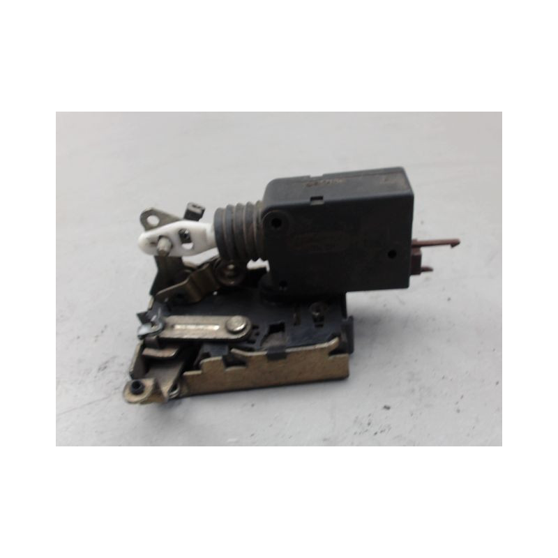 SYSTEME CONDAMNATION AVANT DROIT PEUGEOT 106