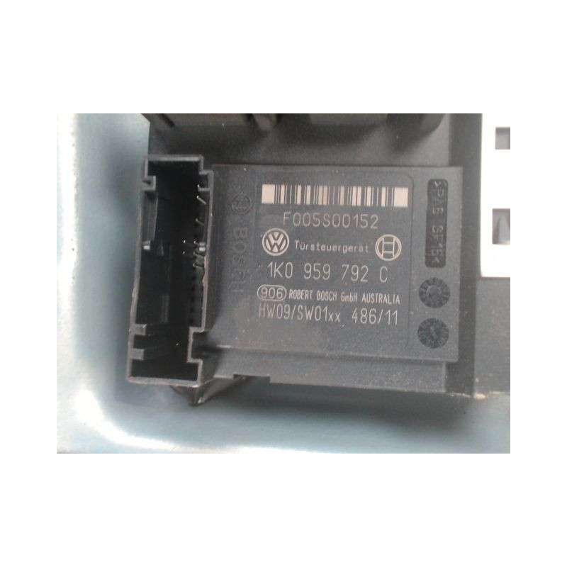MECANISME+MOTEUR LEVE-GLACE AVANT DROIT VOLKSWAGEN GOLF V 2003-2009