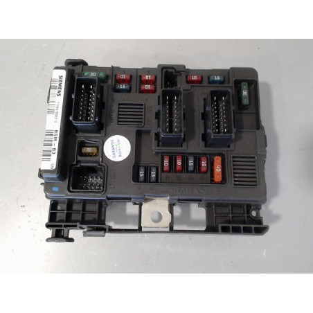 BOITE A FUSIBLES PEUGEOT 206 5P