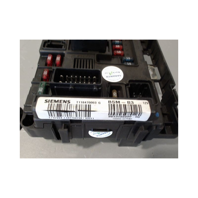 BOITE A FUSIBLES PEUGEOT 206 5P
