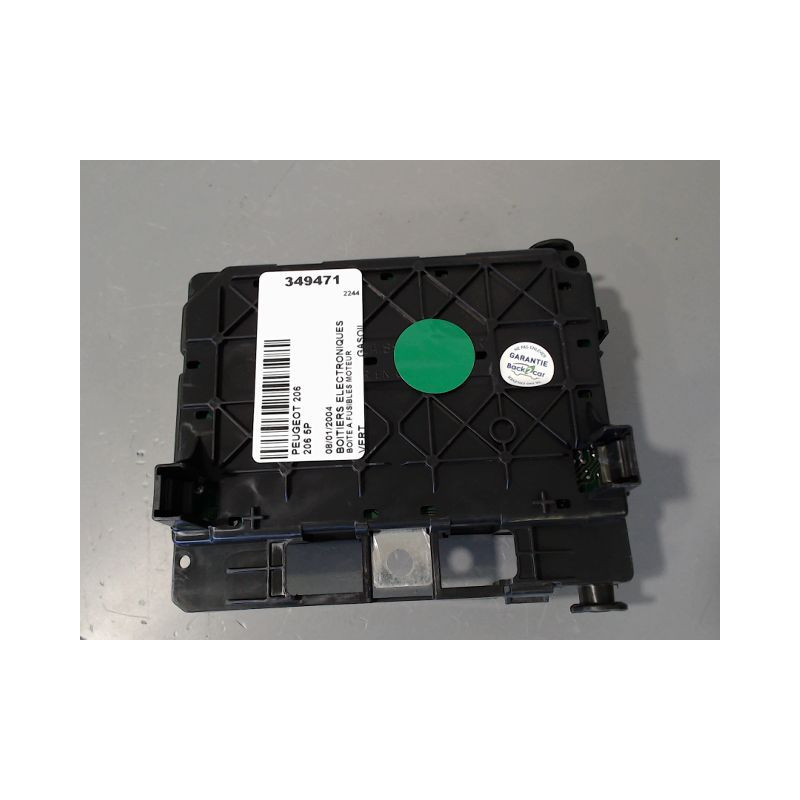 BOITE A FUSIBLES PEUGEOT 206 5P