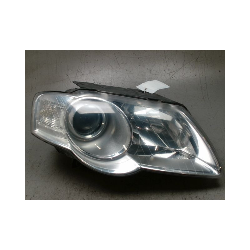 PHARE DROIT VOLKSWAGEN PASSAT 2005-