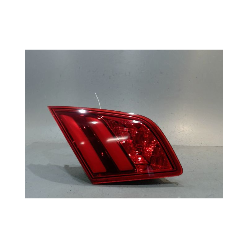 FEU ARRIERE INTERIEUR GAUCHE PEUGEOT 308