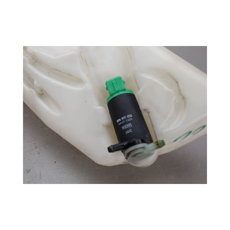 RESERVOIR LAVE-GLACE AVANT PEUGEOT 206