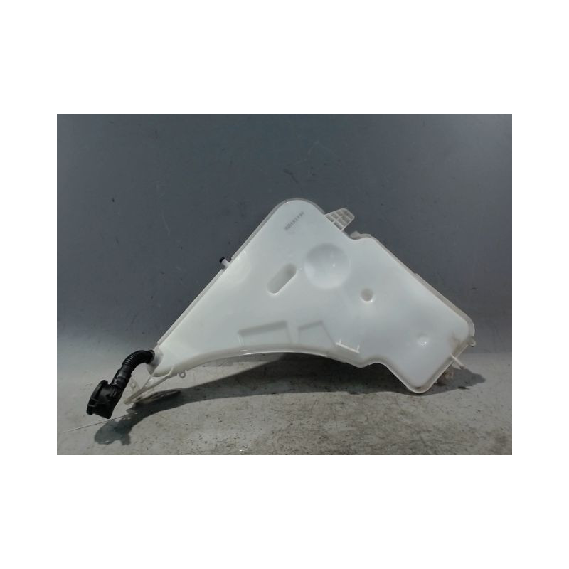 RESERVOIR LAVE-GLACE AVANT B.M.W. SERIE 1