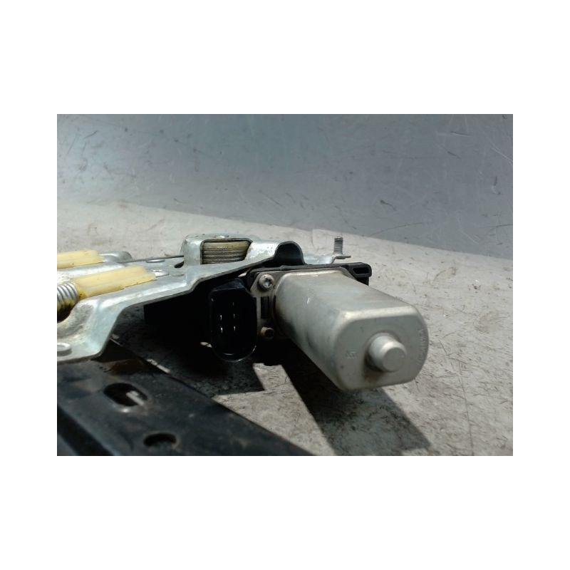 MECANISME+MOTEUR LEVE-GLACE AVANT DROIT MINI MINI 2010-