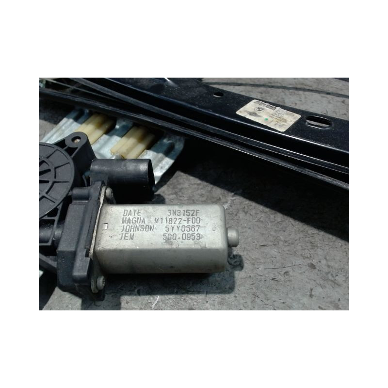 MECANISME+MOTEUR LEVE-GLACE AVANT DROIT MINI MINI 2010-