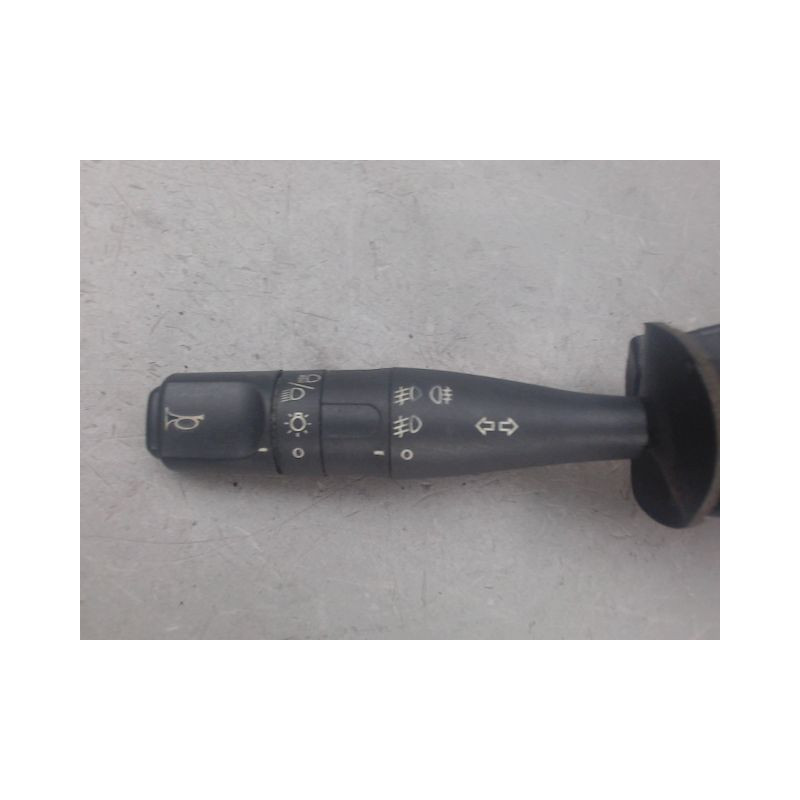 COMMANDE CLIGNOTANT PEUGEOT 106