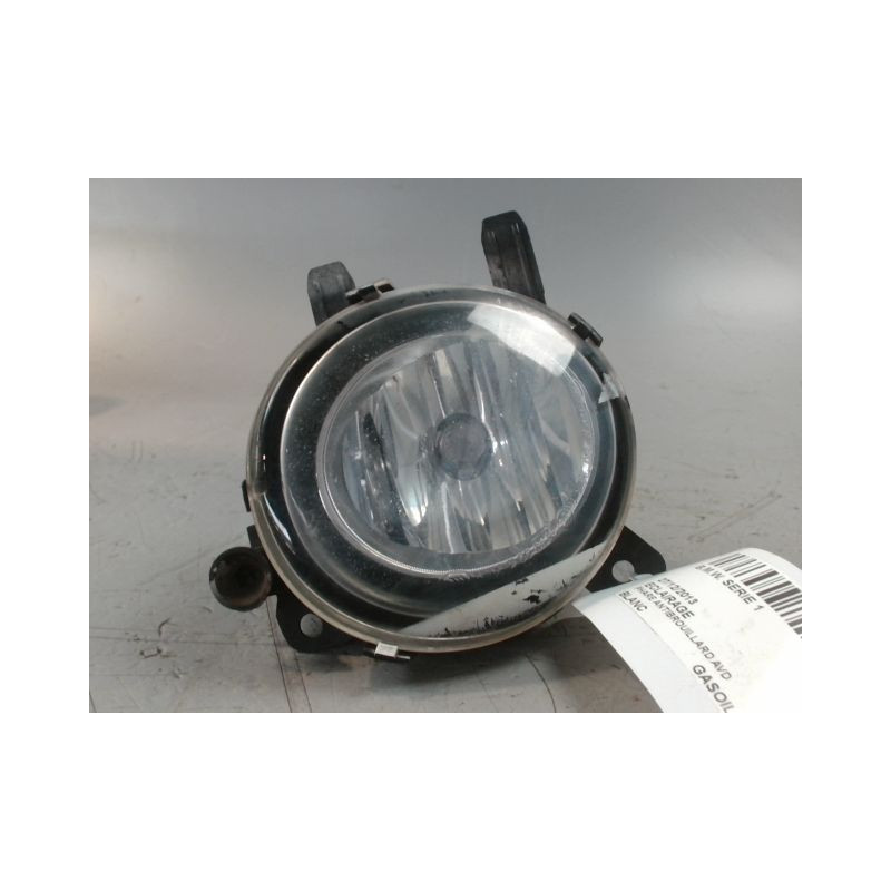 PHARE ANTIBROUILLARD AVANT DROIT B.M.W. SERIE 1