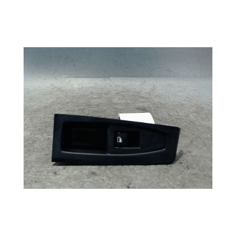 COMMANDE LEVE-GLACE PORTE ARG B.M.W. SERIE 2