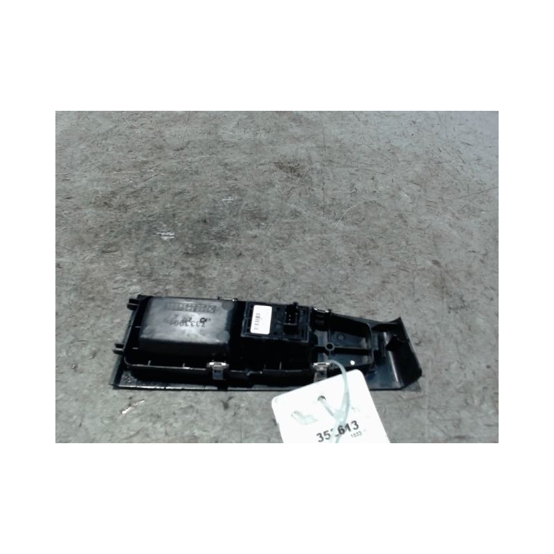 COMMANDE LEVE-GLACE PORTE ARG B.M.W. SERIE 2