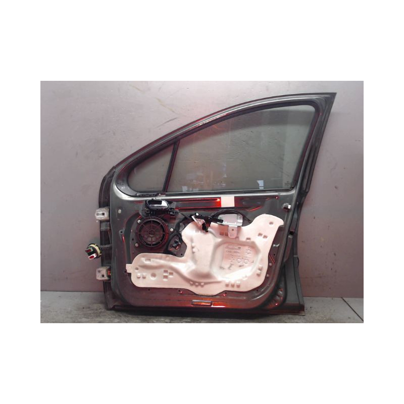PORTE AVANT DROIT PEUGEOT 207