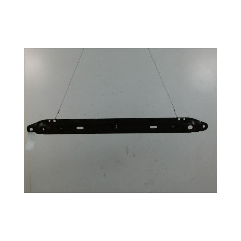 TRAVERSE INFERIEURE ARMATURE AVANT PEUGEOT 308