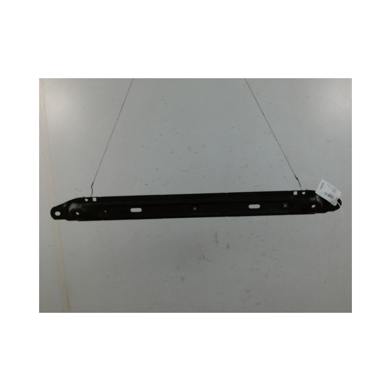 TRAVERSE INFERIEURE ARMATURE AVANT PEUGEOT 308