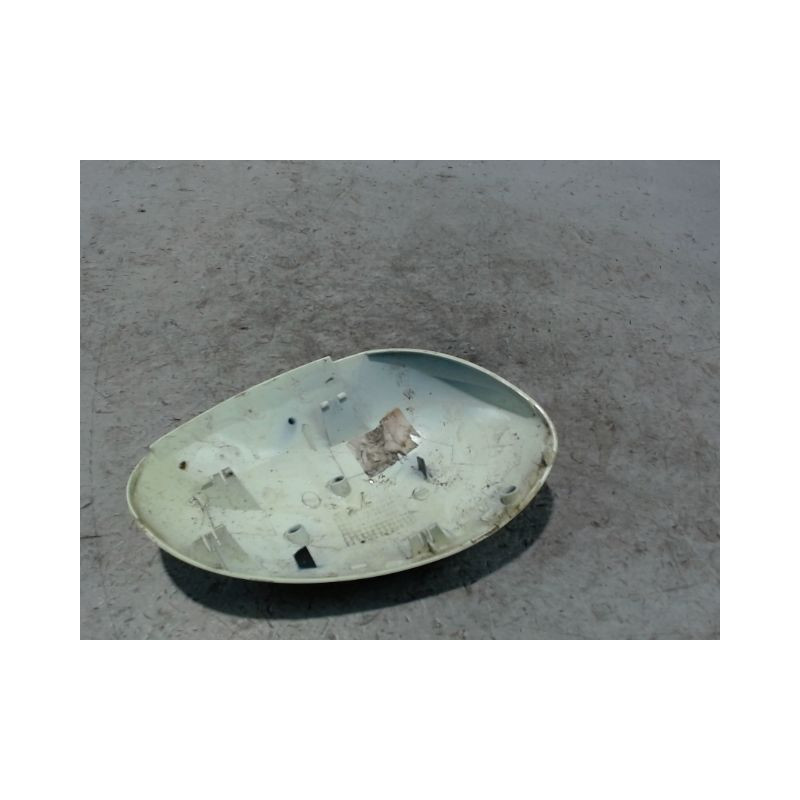 CARENAGE RETROVISEUR EXTERIEUR GAUCHE CITROEN C1 5P