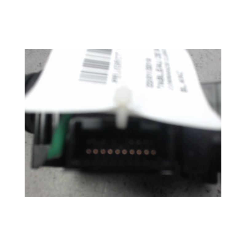 COMMANDE CLIGNOTANT PEUGEOT 108