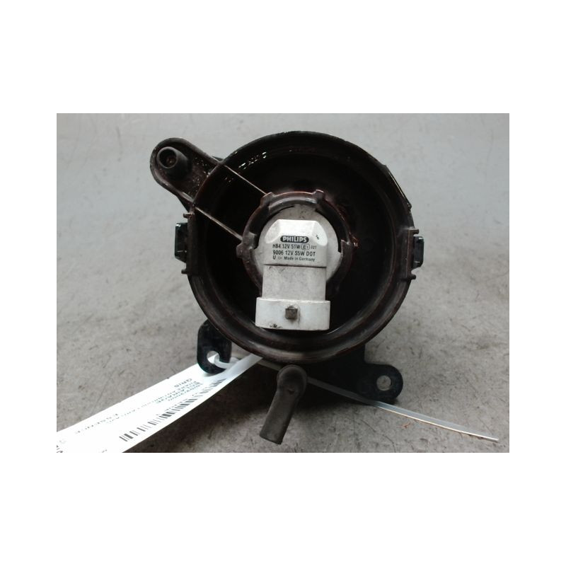 PHARE ANTIBROUILLARD AVANT DROIT B.M.W. SERIE 3