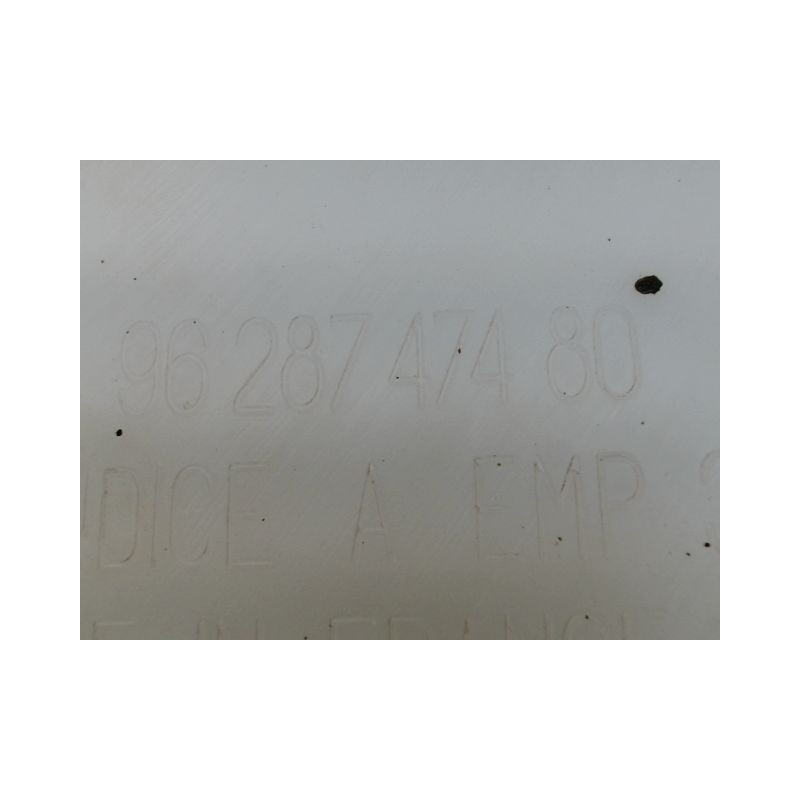 RESERVOIR LAVE-GLACE AVANT PEUGEOT 206