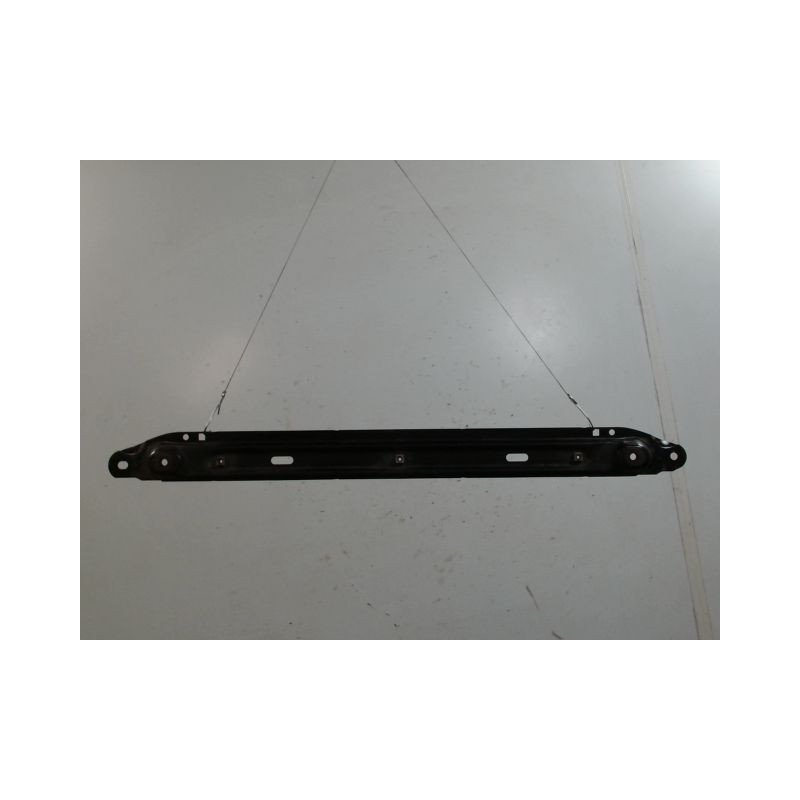 TRAVERSE INFERIEURE ARMATURE AVANT PEUGEOT 308