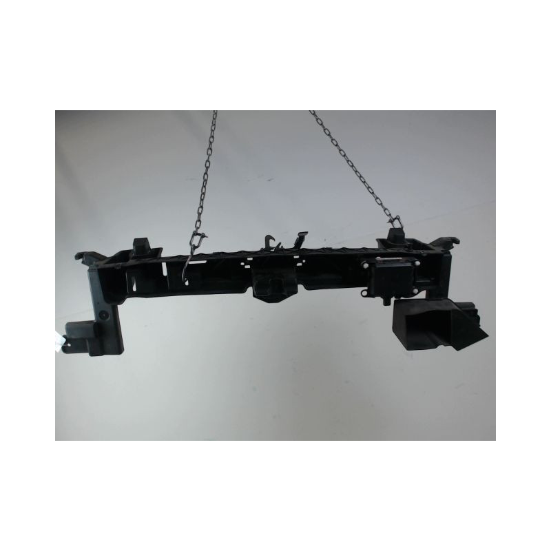 TRAVERSE SUPERIEURE ARMATURE AVANT PEUGEOT 5008 2009-