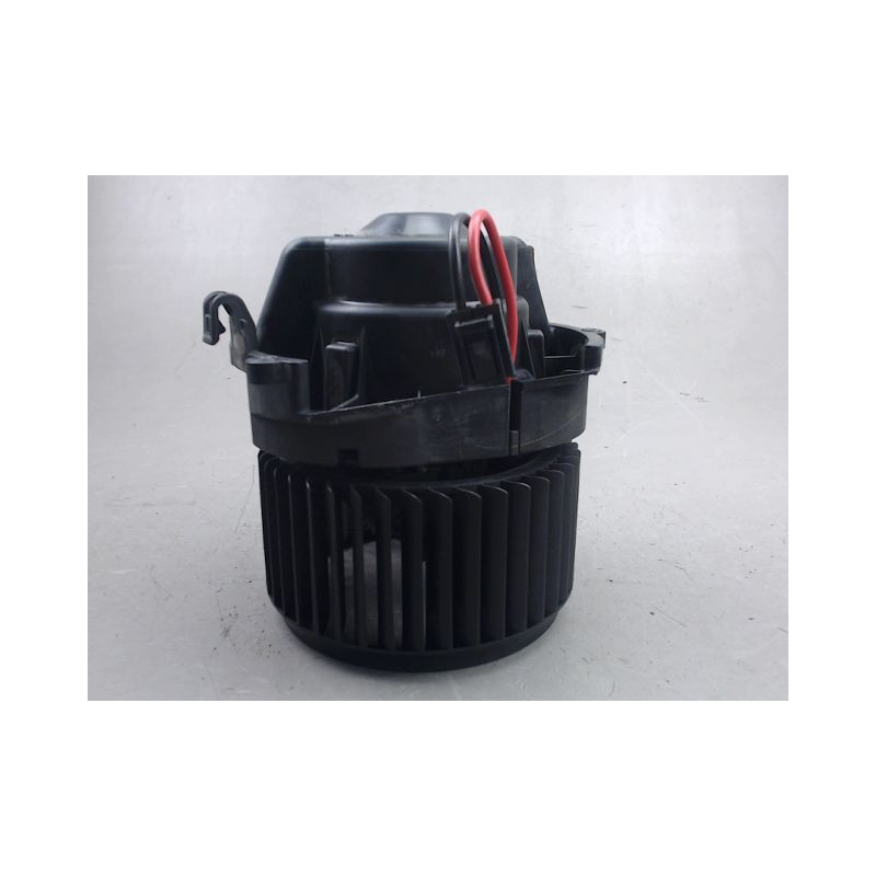 MOTEUR VENTILATEUR CHAUFFAGE B.M.W. SERIE 2