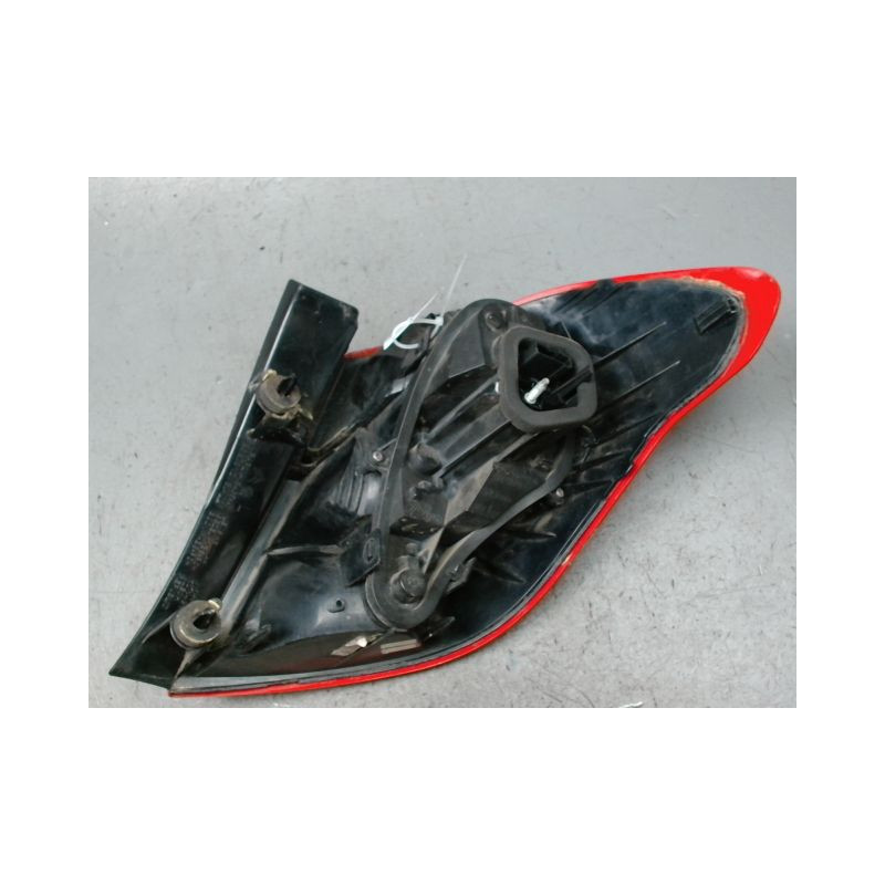 FEU ARRIERE GAUCHE  CITROEN C4 2010-