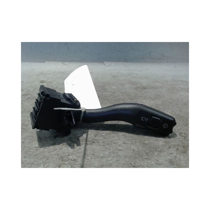 COMMANDE ESSUIE GLACE AUDI A4 2004-