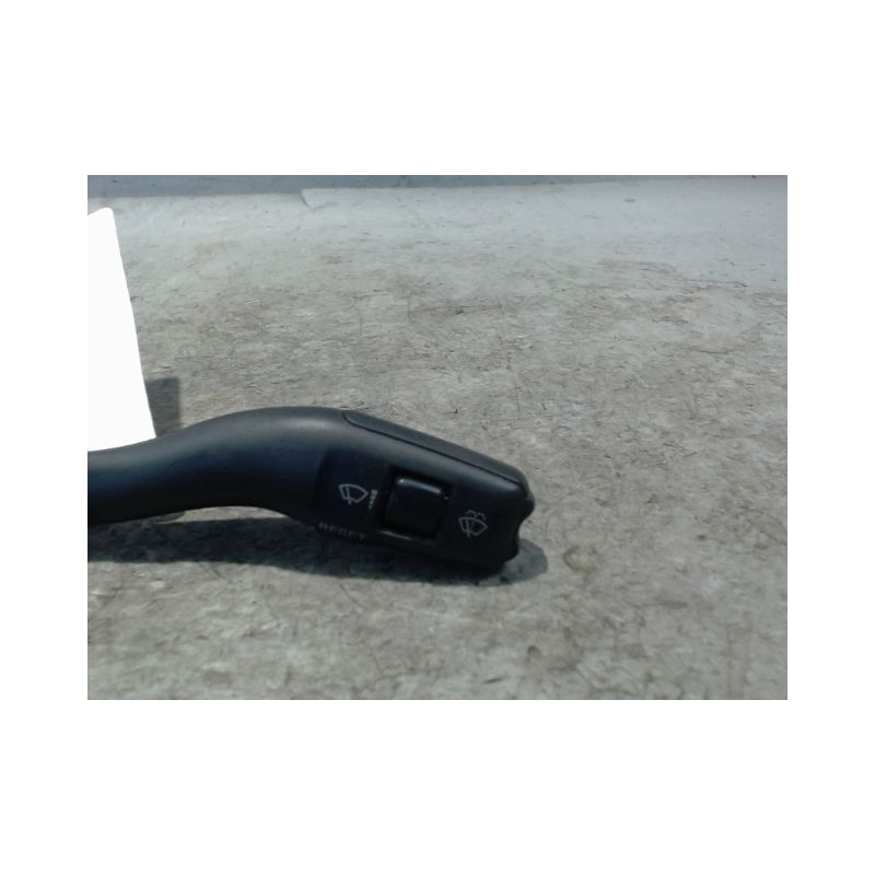 COMMANDE ESSUIE GLACE AUDI A4 2004-