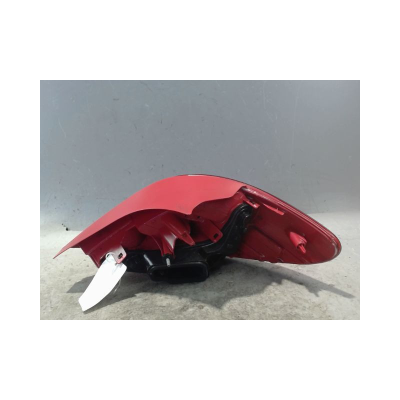 FEU ARRIERE GAUCHE  PEUGEOT 207 2011-