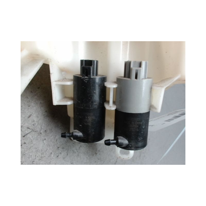 RESERVOIR LAVE-GLACE AVANT PEUGEOT 108