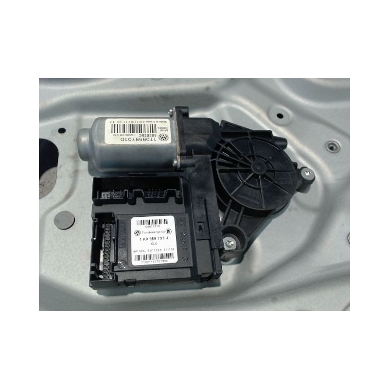 MECANISME+MOTEUR LEVE-GLACE AVANT GAUCHE VOLKSWAGEN TOURAN 07-