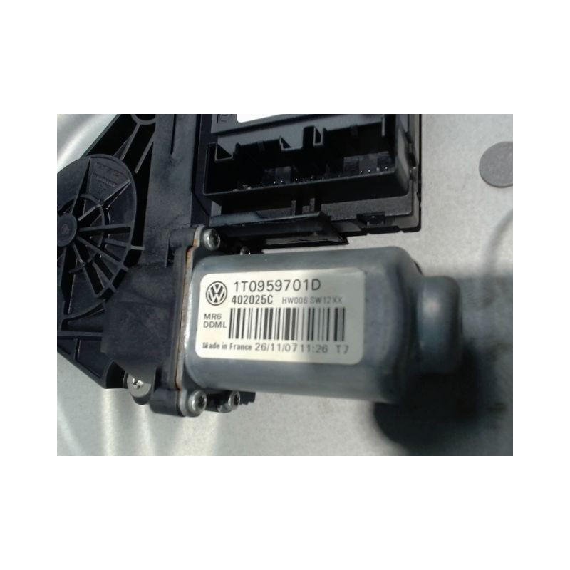 MECANISME+MOTEUR LEVE-GLACE AVANT GAUCHE VOLKSWAGEN TOURAN 07-