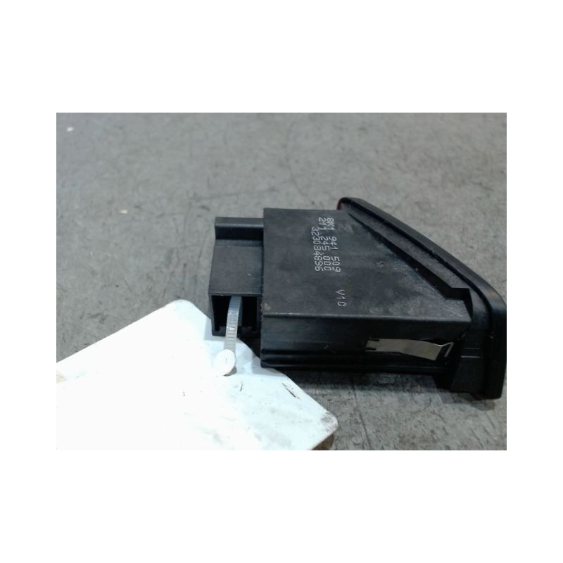 BOUTON DE WARNING AUDI A5