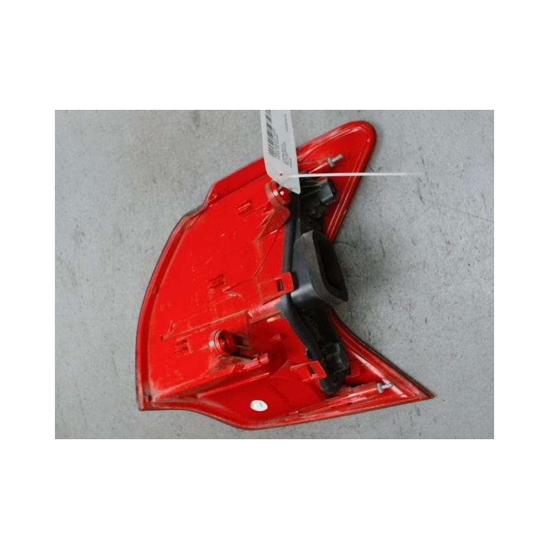 FEU ARRIERE GAUCHE  PEUGEOT 3008 2009-