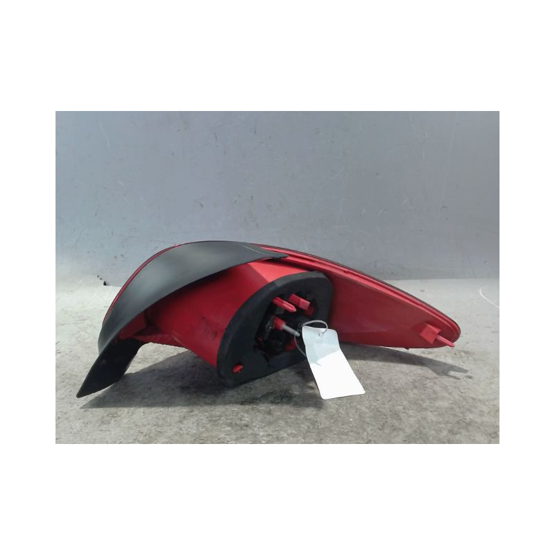FEU ARRIERE GAUCHE  PEUGEOT 206+ 2009-