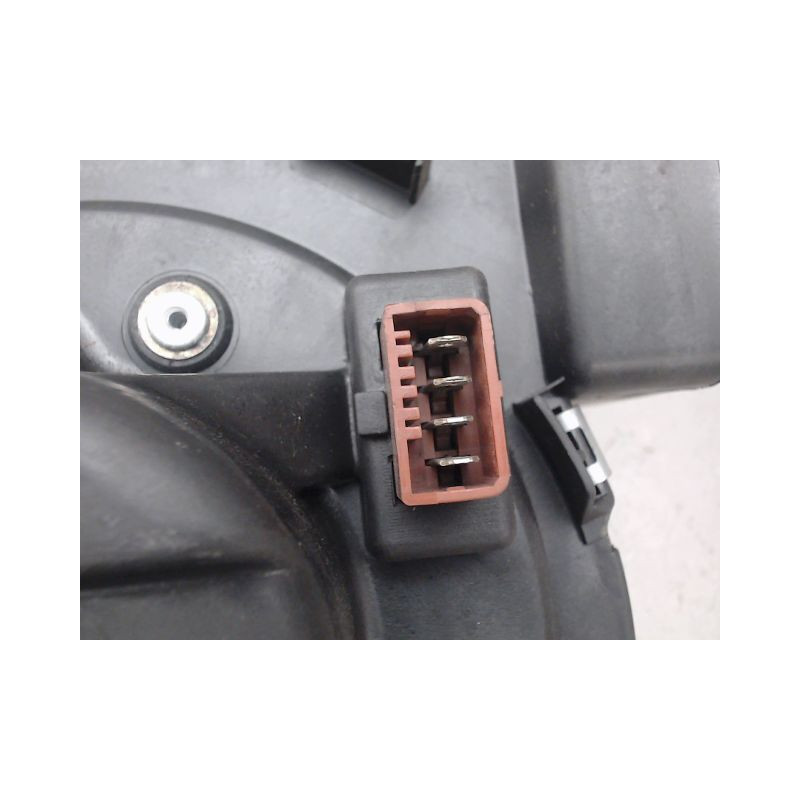 MOTEUR VENTILATEUR CHAUFFAGE CITROEN SAXO
