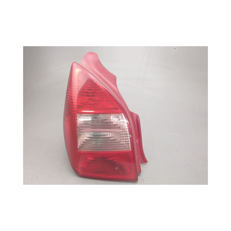 FEU ARRIERE GAUCHE  CITROEN C2