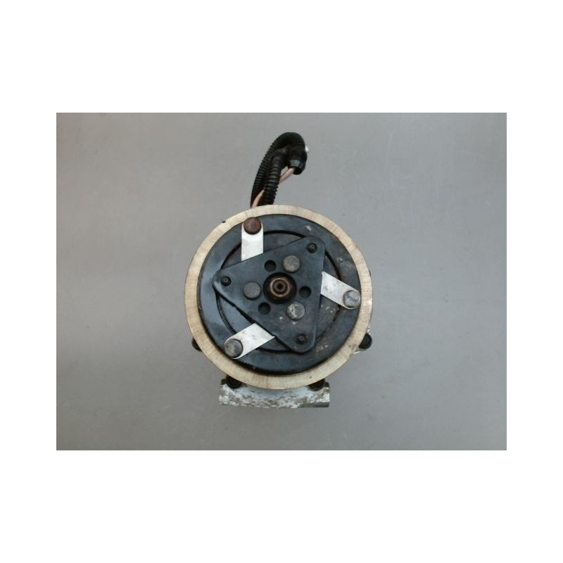 COMPRESSEUR AIR CONDITIONNE PEUGEOT 406