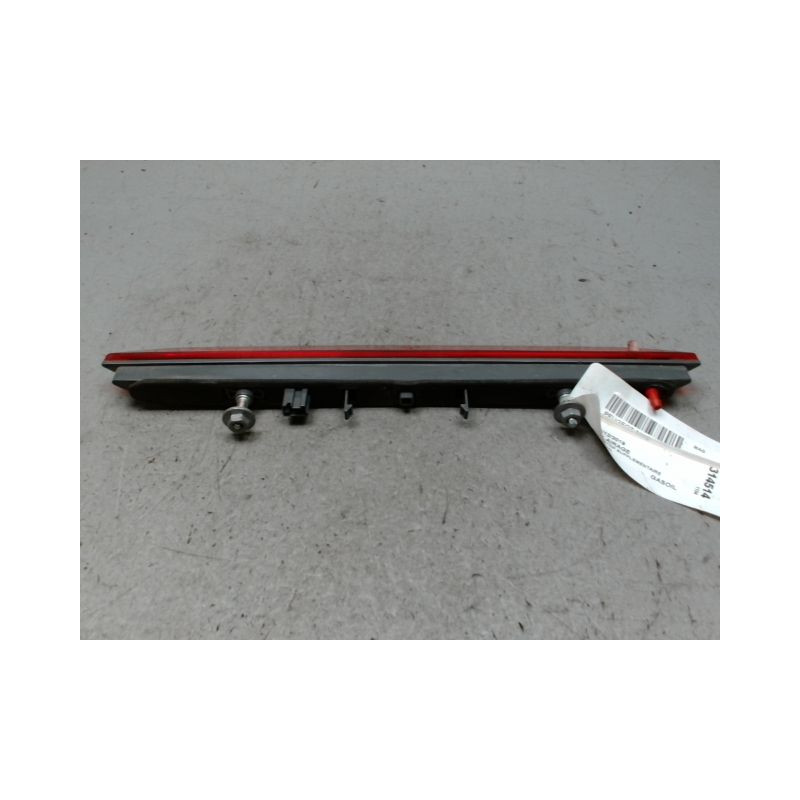 FEUX STOP SUPPLEMENTAIRE PEUGEOT 3008