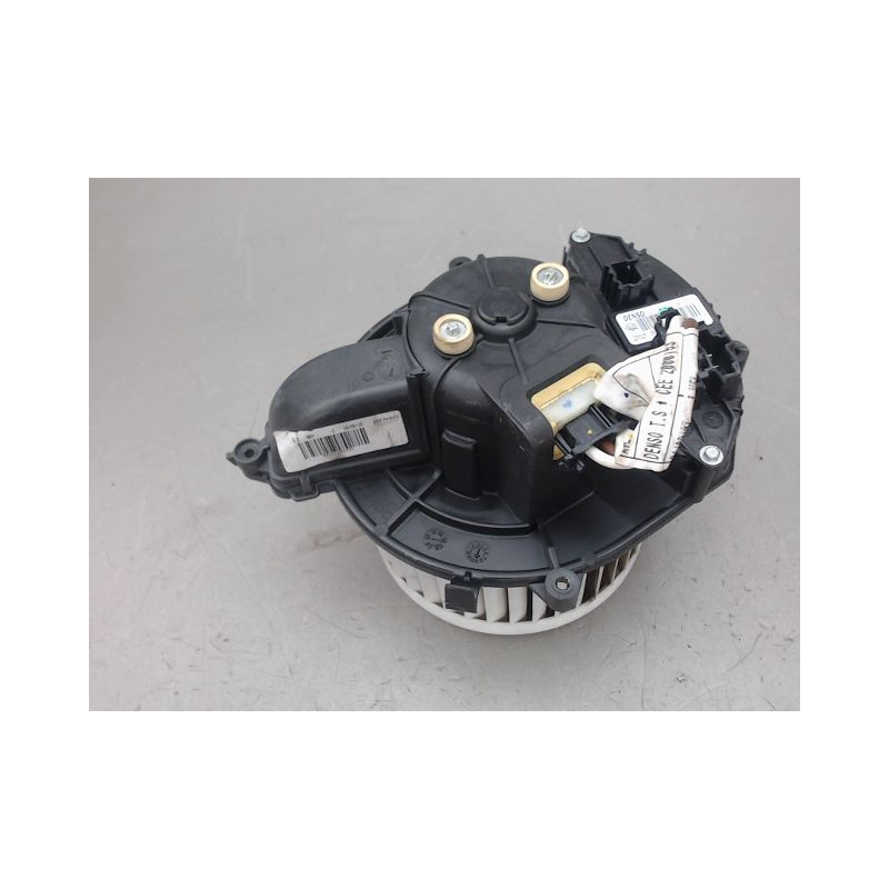 MOTEUR VENTILATEUR CHAUFFAGE CITROEN C4