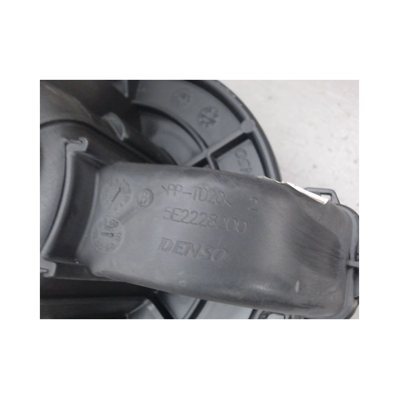 MOTEUR VENTILATEUR CHAUFFAGE CITROEN C4