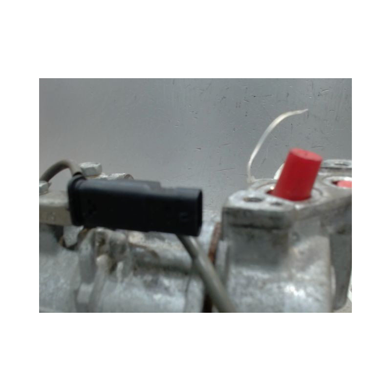 COMPRESSEUR AIR CONDITIONNE B.M.W. X3