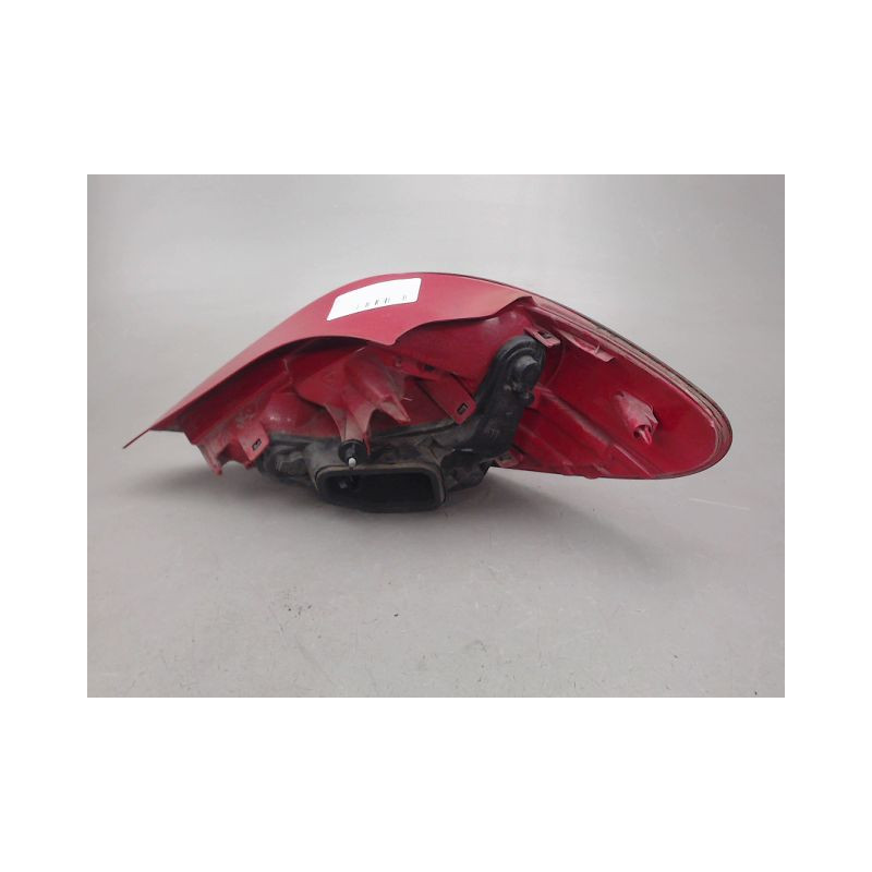 FEU ARRIERE GAUCHE  PEUGEOT 207